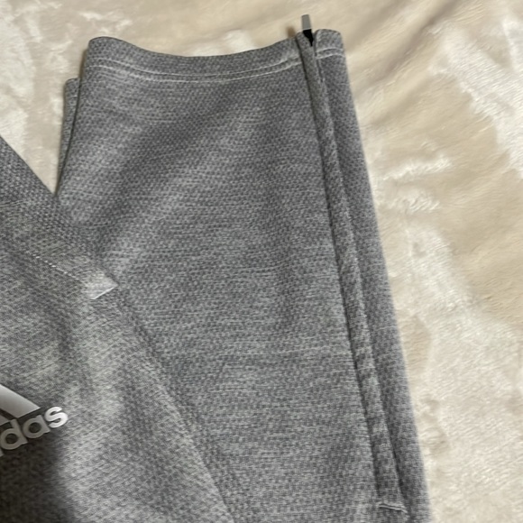 Adidas pants. - Picture 5 of 5